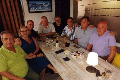 En esta mesa de La Salada hay muchas estrellas.