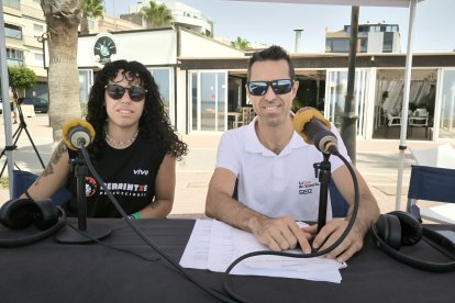 Gloria Zamorano y Fran García posando ante la cámara.
