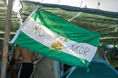 Bandera de un grupo de dreamers acampados.