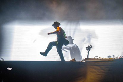 Timmy Trumpet durante su show.