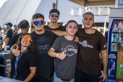 Grupo de camareros trabajado en el festival.