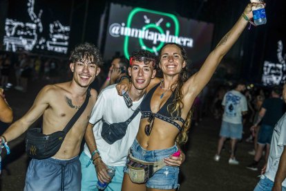 Grupo de amigos en el último día del festival.