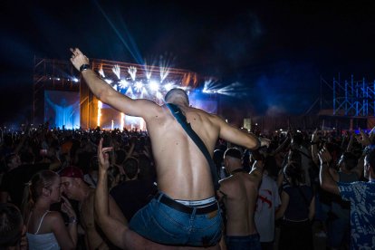 Un dreamer en el último día del Dreambeach Festival 2024.