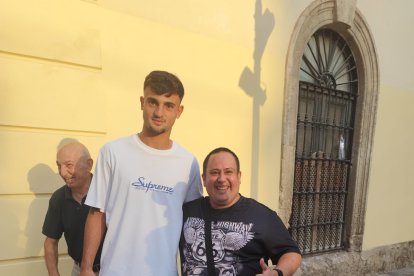 Pubill con Pepe, gran aficionado del Almería.