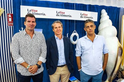 Nicolás Giménez, Manuel Gutiérrez, de Grupo COPSA, y Jorge Ramón García.