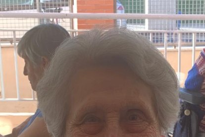 Pregonera de la Feria en la residencia Ballesol.