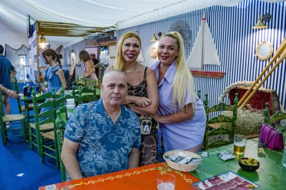 Manuel Cerezo, Svetlana e Irina Poplova.