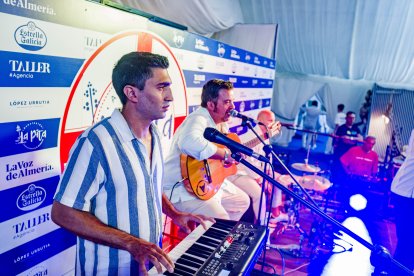 Actuación del grupo musical Sones del Sur.