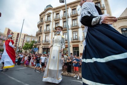 Los gigantes, un imprescindible de cada Feria.