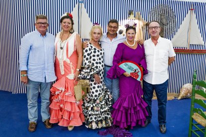 Paco Hueso, Aurora Miras, Rosalía Cabrera, José Antonio Sánchez, Lola Miralles y Gustavo Gomariz.