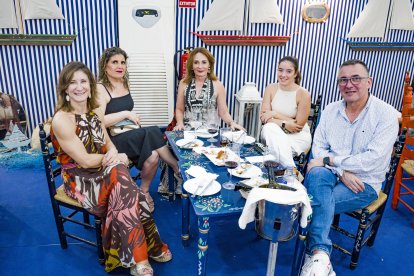  Sonia Suárez López, Yolanda Bravo, María Jesús, Elena y Francisco Bravo Castillo, de Gastrum.