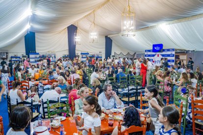 Ambientazo durante la noche del lunes en La Pita.