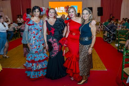 Irene Morales, Irene Pérez, Asunción Martínez y Lola Zapata.