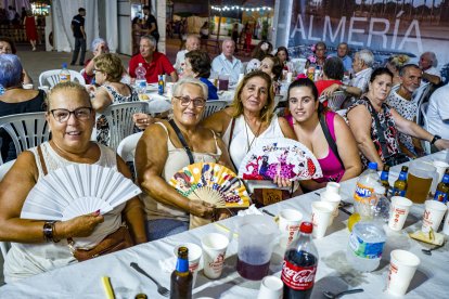 Homenaje a los Mayores en la Caseta Municipal.