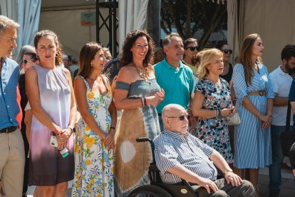 El equipo de gobierno del Ayuntamiento en la Rambla.