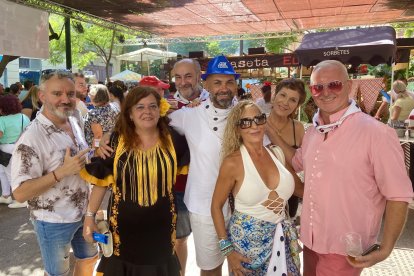 Grupo de amigos de Almería en el ambigú El Estribo.