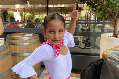 Naiara Delgado, niña de ocho añitos de El Alquián, que baila flamenco en la Kuka.