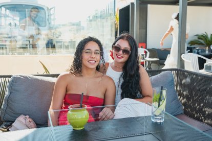 Nayara Estévez y Mila Granados.