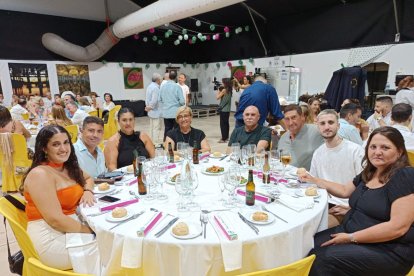 Familia Ruiz, con Ramón, Juan, Loli, Mari Ángeles, Juan Carlos, Nuria, María José y Alejandro.