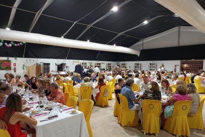 La tradicional cena de gala de cada martes de Feria de CSIF reunió a más de 250 personas.
