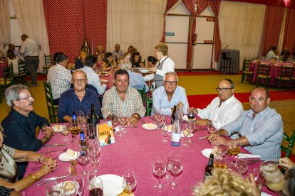  Manuel Vega, Antonio Torres, Francisco Segura, Miguel Alarcón, Antonio Balazote y Pepe Chacón.