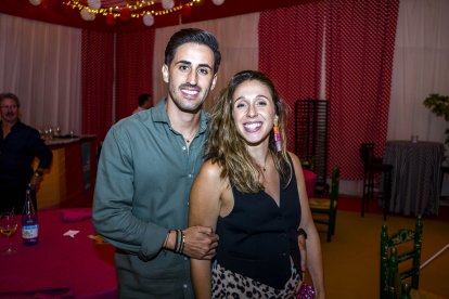  Elvira Salmerón y Manuel Fernández.