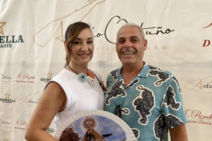 Bernabé Carreño y Rosalía Ortiz, matrimonio desde hace 38 años, sumando momentos a su amor tan duradero.