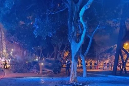 Imágenes del accidente de tráfico que ha dejado dos fallecidos.
