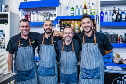 Camareros del catering Ángel Utrera.