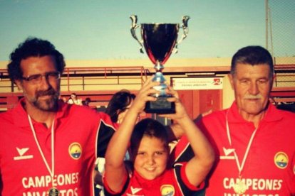 Siempre vinculado al fútbol y al Zapillo Atlético.