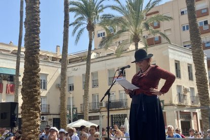 Almería recuerda su historia con la recreación de Los Coloraos.