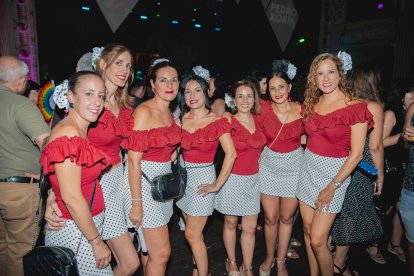 Grupo de grupo de amigas \