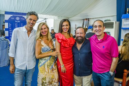 Javier López, Mabel Sáez, Mariluz Martínez, Paco Egea y Pablo Martínez, siempre mostrando amabilidad y simpatía con La Voz de Almería en La Pita.