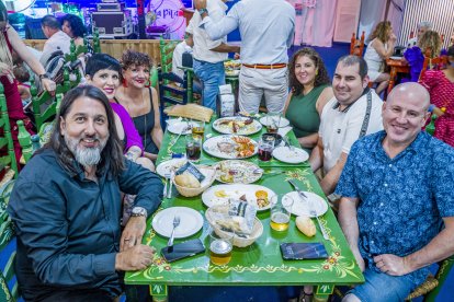 Víctor Cano, Carmen Aguilera, Ana Belén Saracho, de Carnicería Divina Pastora, Francisco Javier Pérez y Sali Sánchez.