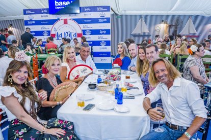 Mara Gómiz, Ana, Rocío Gila, Andrés López, María Sánchez, Luis Carmona, Mar Gila, Nicolás López y Julio Gila.