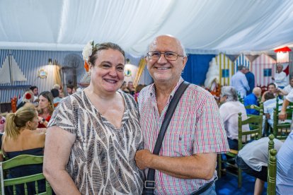 Isabel Fernández y José Manuel Castellano en la caseta La Pita.