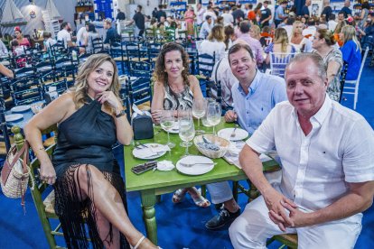 Encarna Cáceres, Elena González Blanco, Javier Torres y Juan Torres.