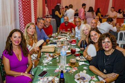 Carmen Serrano, Yolanda García, María Luisa, Juan Luis Castillo, Paco Ruiz, Juan Labraca, Antonio Fernández, Esther Parra, María Luisa Montero y Luis Miguel Fernández.