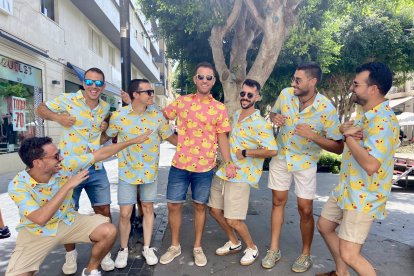 Charlie, de Murcia, durante su despedida de soltero, celebrada en el último día de la Feria del Mediodía.