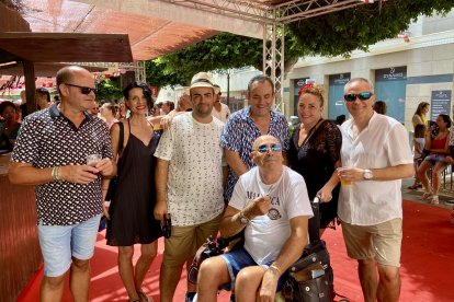 Un grupo de amigos de toda España que se han juntado por una característica común: todos son singles.