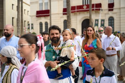 El concejal de Vox Juan Francisco Rojas, en la ofrenda floral.