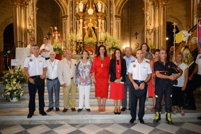 La ofrenda floral del Ayuntamiento de Almería a la Virgen del Mar.
