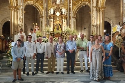 Ofrenda floral a la Virgen del Mar del Resucitado.
