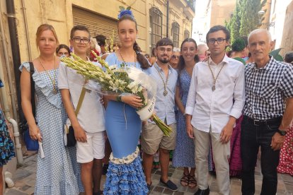 Ofrenda floral a la Virgen del Mar del Resucitado.