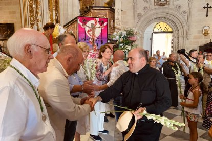 Ofrenda floral a la Virgen del Mar de la Macarena.