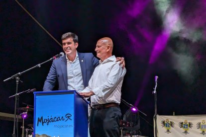 Paco Baraza fue el pregonero, junto al alcalde Francisco García.