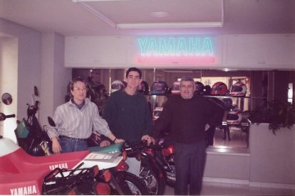 Siempre atento con las nuevas generaciones.