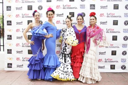 Queren, Marí Carmen, Ainara, Juani y María.