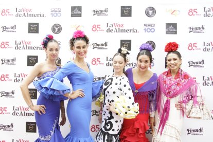 Queren, Marí Carmen, Ainara, Juani y María.