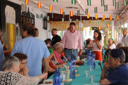 Feria del mediodía para los mayores.